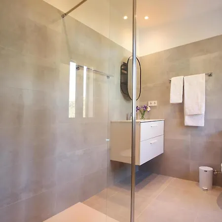 Villa - 4691-75 Mallorca Pollença