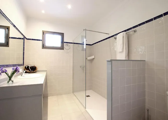 - 4691-75 Mallorca Villa Pollenca